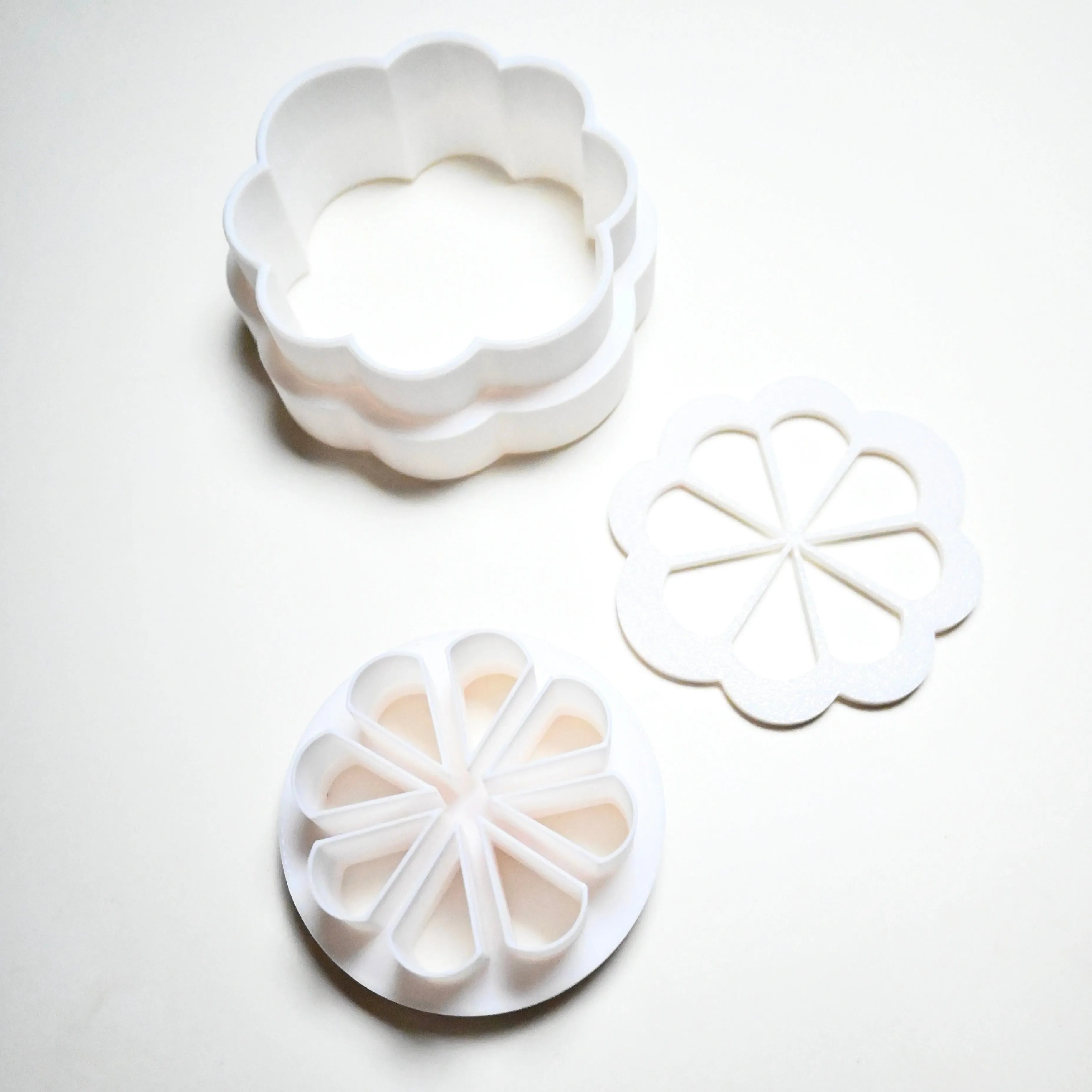 COOKIE CUTTER - FLUTED FLOWER-TOOLS-TBMOLDS UAE