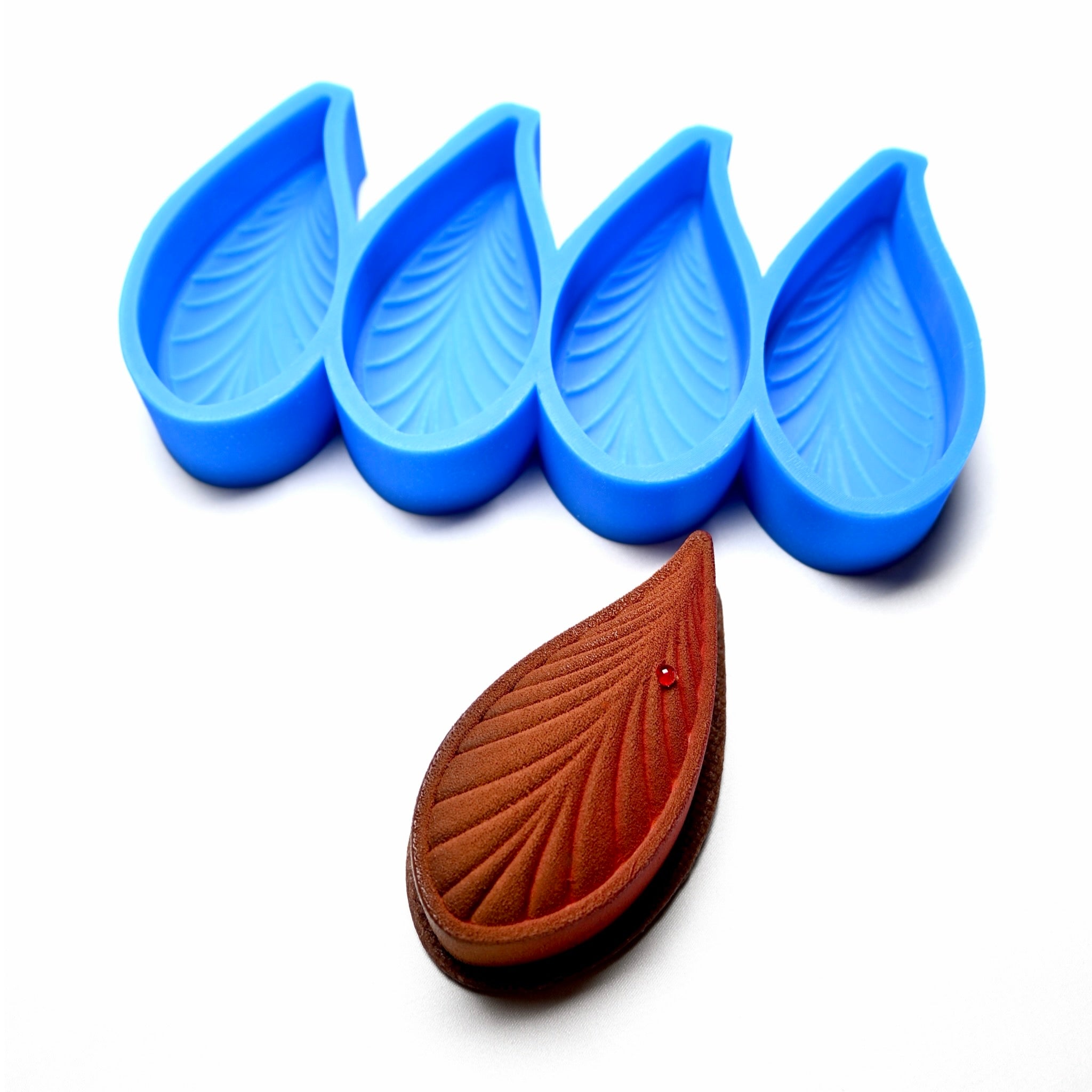 VELORA MOLD